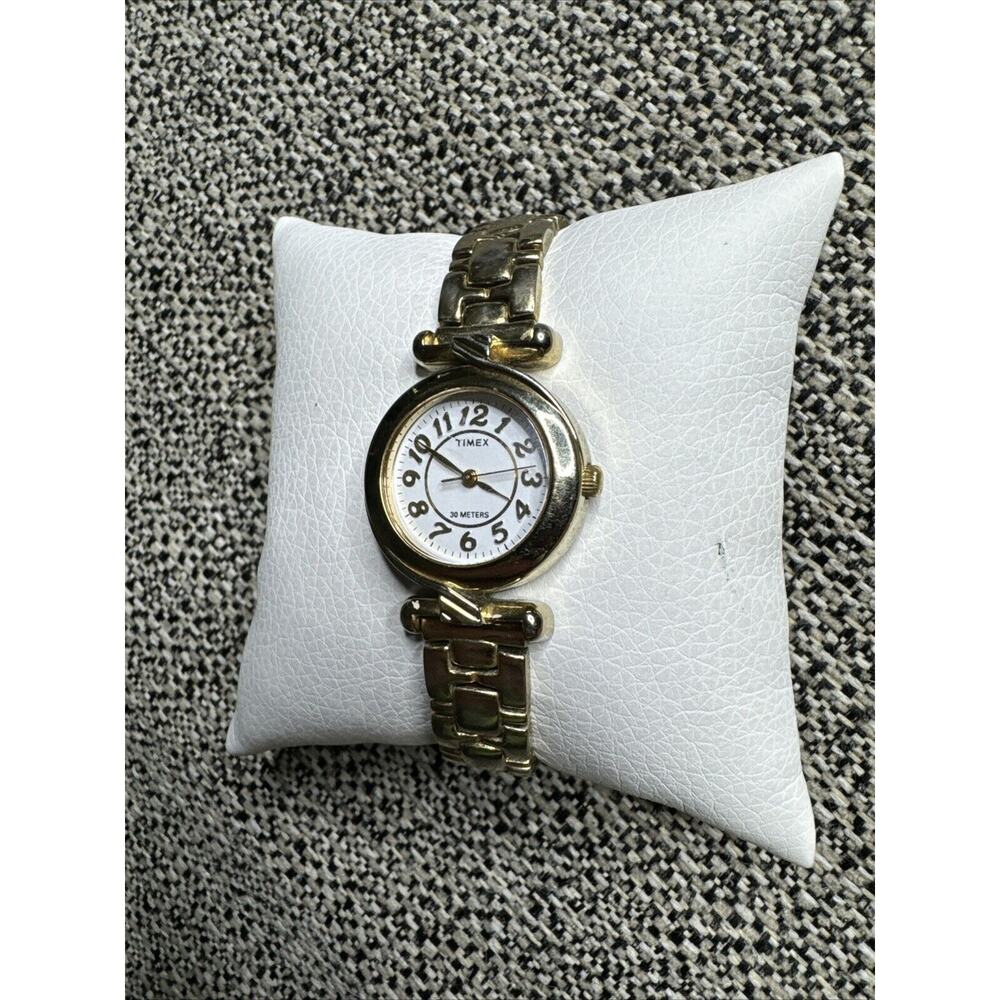 Woman's Timex Round Gold Tone Watch with Gold Tone Band New Battery